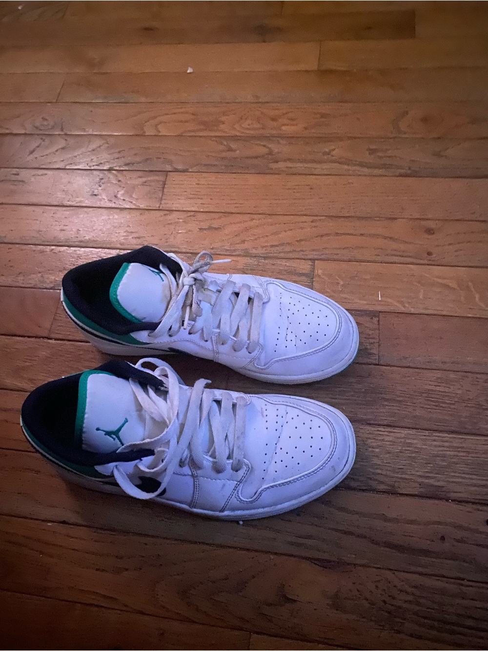 Jordan Men's White and Green Low-Top Sneakers